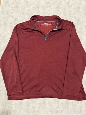 Vineyard Vines Men's Quarter-Zip Pullover in Burgundy